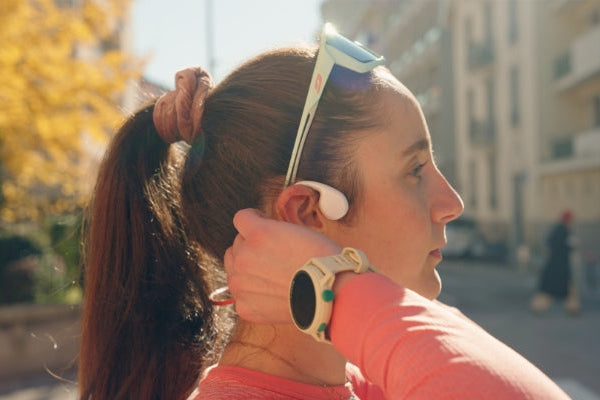 Pourquoi l’écoute libre change tout: restez connecté à votre musique et attentif à votre environnement.